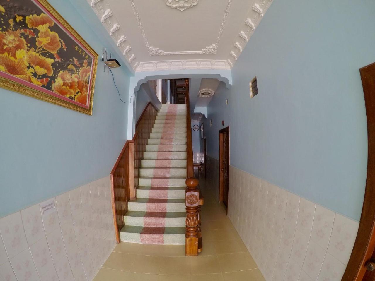 Hengheng II Guest House Kratie Exteriör bild