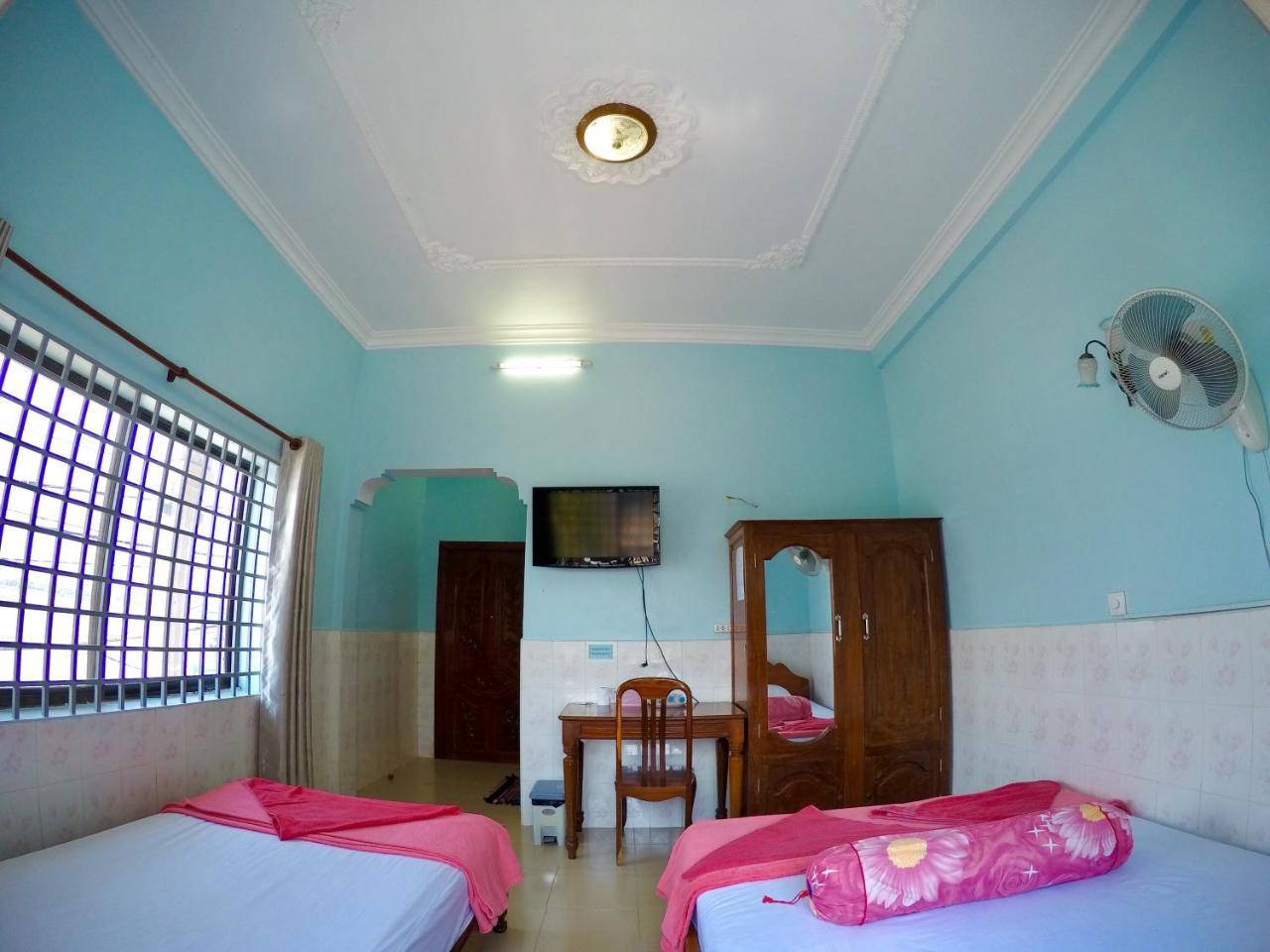 Hengheng II Guest House Kratie Exteriör bild
